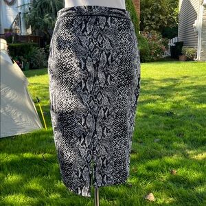 NWT Who What Wear black/white Animal Print pencil Skirt